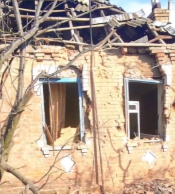 Війська РФ вдарили по підрозділу рятувальників у Нікополі, травмовані три людини – ДСНС