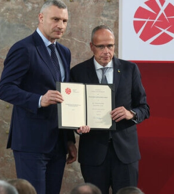Кличко отримав премію за захист прав людини та зустрівся з міністром оборони Німеччини Пісторіусом
