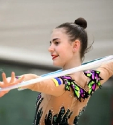Миколаївська гімнастка Валерія Перемета здобула золото командного Чемпіонату України