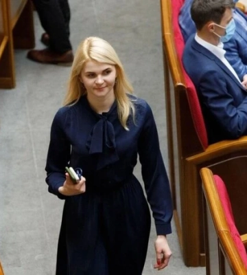 Нардепка Анна Колісник склала мандат