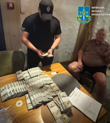 Затримано двох ділків, які продавали посаду директора держпідприємства за $500 тис.