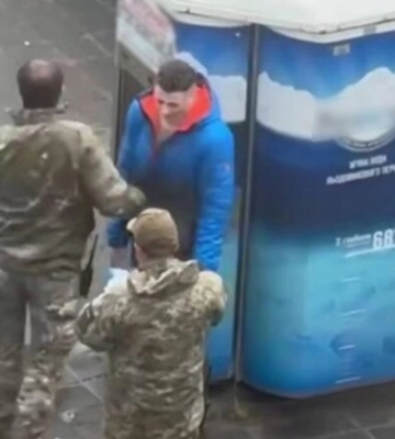 Сотрудника ТЦК, который ударил учителя в Харькове, отправили на фронт