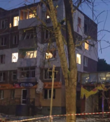 Ворожі дрони впали на вулиці Чернігова, є поранені – МВА