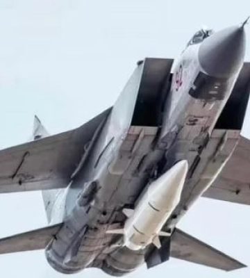 Росія підняла у небо МіГ-31К. На Львівщині — повітряна тривога