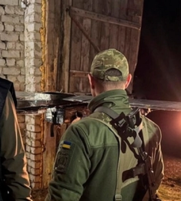 Троє волинян переправляли сигарети безпілотником до Польщі 