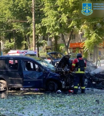 Загинули двоє, постраждали близько 20 внаслідок ворожої атаки у Сумах