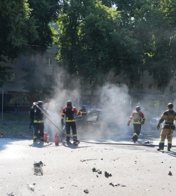 Загинули двоє, постраждали близько 20 внаслідок ворожої атаки у Сумах