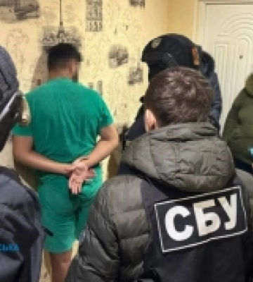 14 родин військових з різних регіонів України стали жертвами шахраїв: на Дніпропетровщині викрили групу аферистів