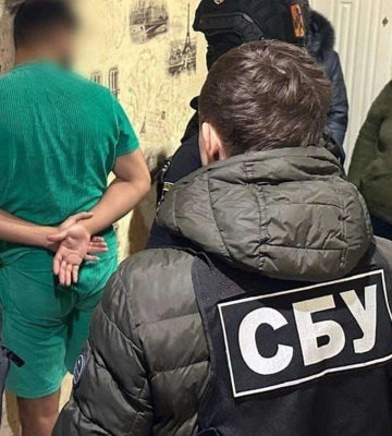 Ошукали на 3 млн грн родичів зниклих безвісти військових: на Дніпропетровщині викрито групу осіб. ФОТОрепортаж
