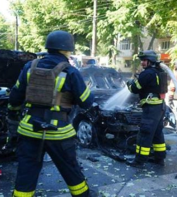 &quot;Я голову поднял – впереди две машины горят&quot;: жители Сум вспомнили момент удара