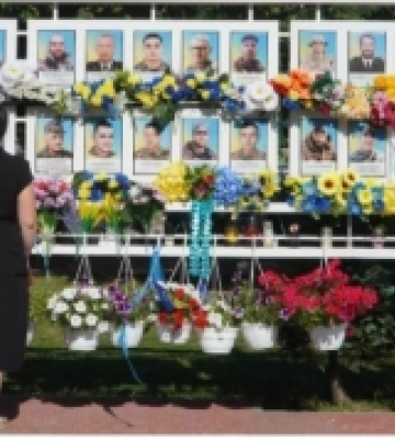 У Володимирі 35 захисникам посмертно присвоїли звання «Почесний громадянин громади» У Володимирі 35 захисникам посмертно присвоїли звання «Почесний громадянин громади»