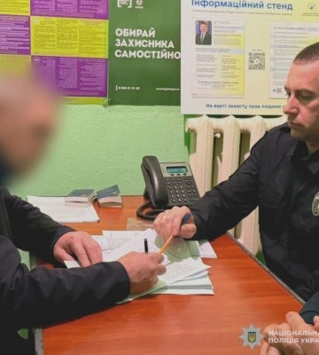 Окупанти вдарили по селищу Печеніги на Харківщині: виникли пожежі