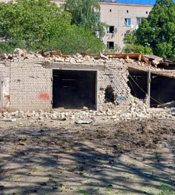 Росіяни атакували підприємство у Харківській області