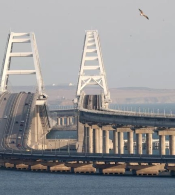 СБУ в третий раз атаковала Крымский мост — на этот раз под водой
