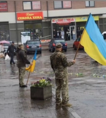 На Волині попрощалися з померлим воїном Сергієм Деркачем 