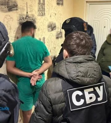 Ошукали на 3 млн грн родичів військових, які зникли безвісти чи потрапили в полон — на Дніпропетровщині викрили шахраїв