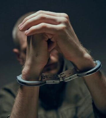 В Киевской области осудили мужчину, который насиловал свою 13-летнюю дочь
