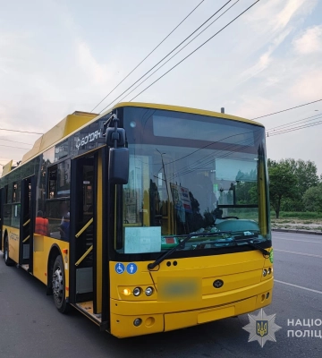 У Сумах тролейбус збив пішохода