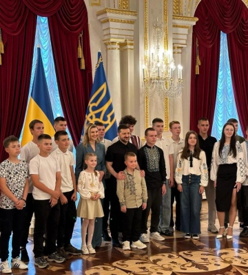 Врятували жінку: Президент відзначив двох школярів з Рівненщини медалями «Майбутнє України»