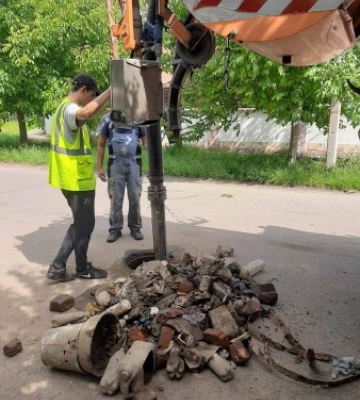Міський голова Берегова просить мешканців не використовувати каналізацію, як смітник 