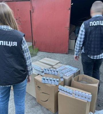 Двоє жителів Сміли продавали сигарети з підробленими акцизними марками (ФОТО)