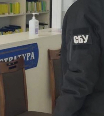 СБУ на Буковині викрила групу лікарів, які продавали ухилянтам фіктивні медичні висновки