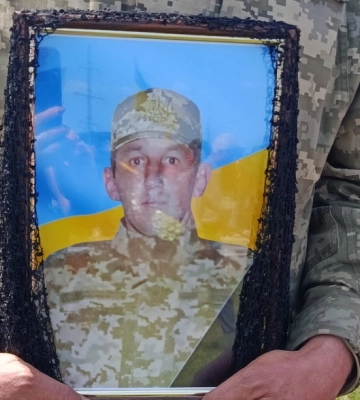 Буринщина попрощалася із захисником Миколою Федоренком Буринщина попрощалася із захисником Миколою Федоренком