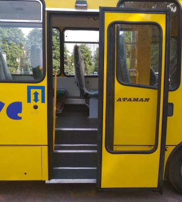 Закарпаття закупило 25 шкільних автобусів за понад 96 млн грн