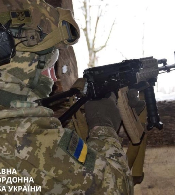 Держприкордонслужба: на Сумщині ворог продовжує штурмувати малими групами, броньовану техніку не використовує