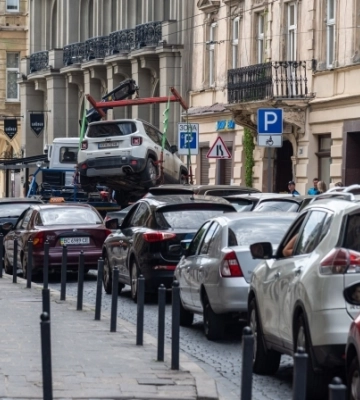 ТОП вулиць Львова, де найчастіше фіксують порушення правил зупинки та стоянки