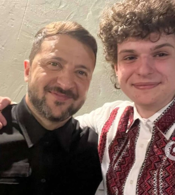 Юний волонтер з Дніпра один із перших отримав почесну відзнаку від Президента
