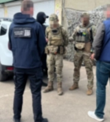 На Одещині ДБР викрило правоохоронця, який займався незаконним переправленням військовозобов’язаних до Придністров’я