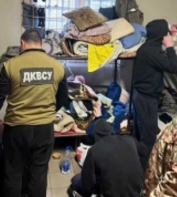 У Рівному працівник слідчого ізолятора та ув&#039;язнені постачали наркотики до в&#039;язниці