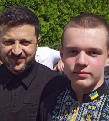 13-річний Кіріл Ілляшенко з Сум отримав відзнаку "Майбутнє України" від Президента 13-річний Кіріл Ілляшенко з Сум отримав відзнаку "Майбутнє України" від Президента