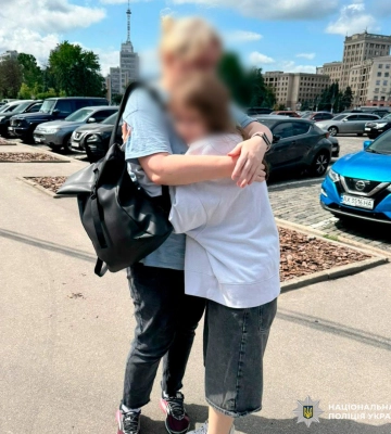 Зниклу дитину знайшли поліціянти у Харкові