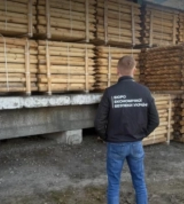 В Одесі судитимуть латвійця, який намагався незаконно експортувати хвойні