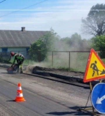 На Старовижівщині ремонтують дороги: що роблять і де саме