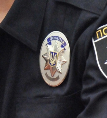 Поліцейські розслідують побиття школярки у Тернополі