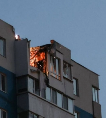 Ворог атакував Харків уночі: є влучання у житлові будинки