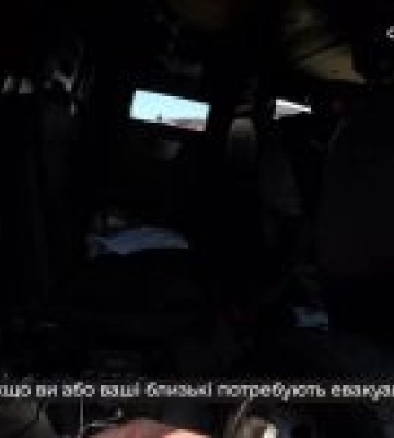Рятувальники евакуювали маму з двома доньками з прифронтового селища на Донеччині