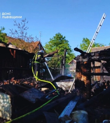 На Львівщині двоє підлітків потрапили до лікарні після зіткнення мотоцикла та скутера, - ФОТО