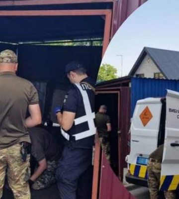 В одному з районів Києва у смітнику вибухнув невідомий предмет: є постраждалі