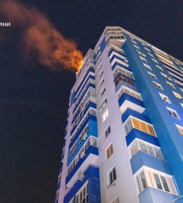 Терехов показав, як російські дрони били по житлових будинках у Харкові (відео)