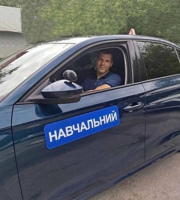 Водій Geely збив жінку у Кропивницькому