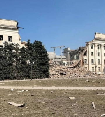 Оккупанты уничтожили здание Херсонской обладминистрации