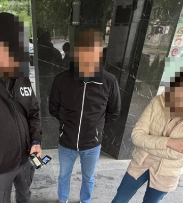 У Луцьку адвокатка організувала схему для виїзду ухилянтів 