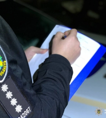 На Одещині вантажівка на трасі збила мотоцикліста, водій автівки попередньо був нетверезий
