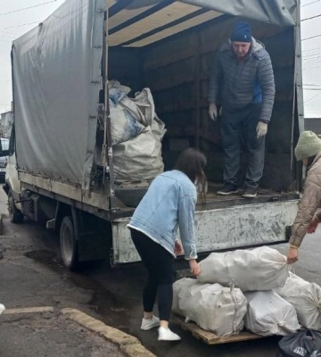 У волинській громаді навчальні заклади за 2 місяці здали на переробку понад 68 тонн скла і пластику