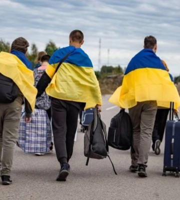 Мелитопольцы отдают последние сбережения, чтобы уехать из оккупации — цены шокируют 