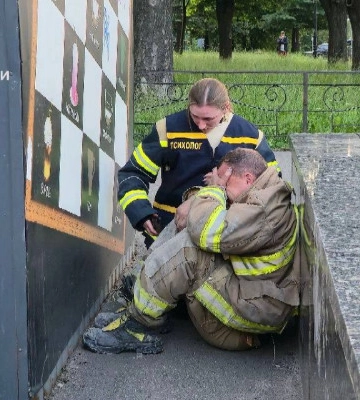 У Києві під час ліквідації наслідків ударів РФ загинуло троє рятувальників